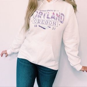 Portland Oregon Travel Sweatshirt Medium